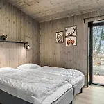 Gorgeous In With Kitchen Semesterbostad *