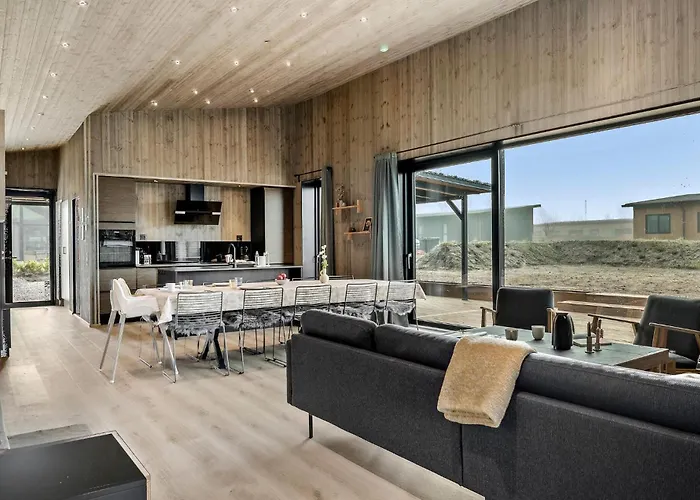 Ferienhaus Gorgeous In With Kitchen *