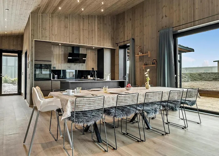 Gorgeous In With Kitchen